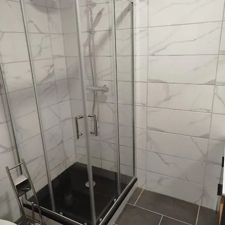 דירה T2 Centre Lourdes, Proche Sanctuaire Avec Balcon
